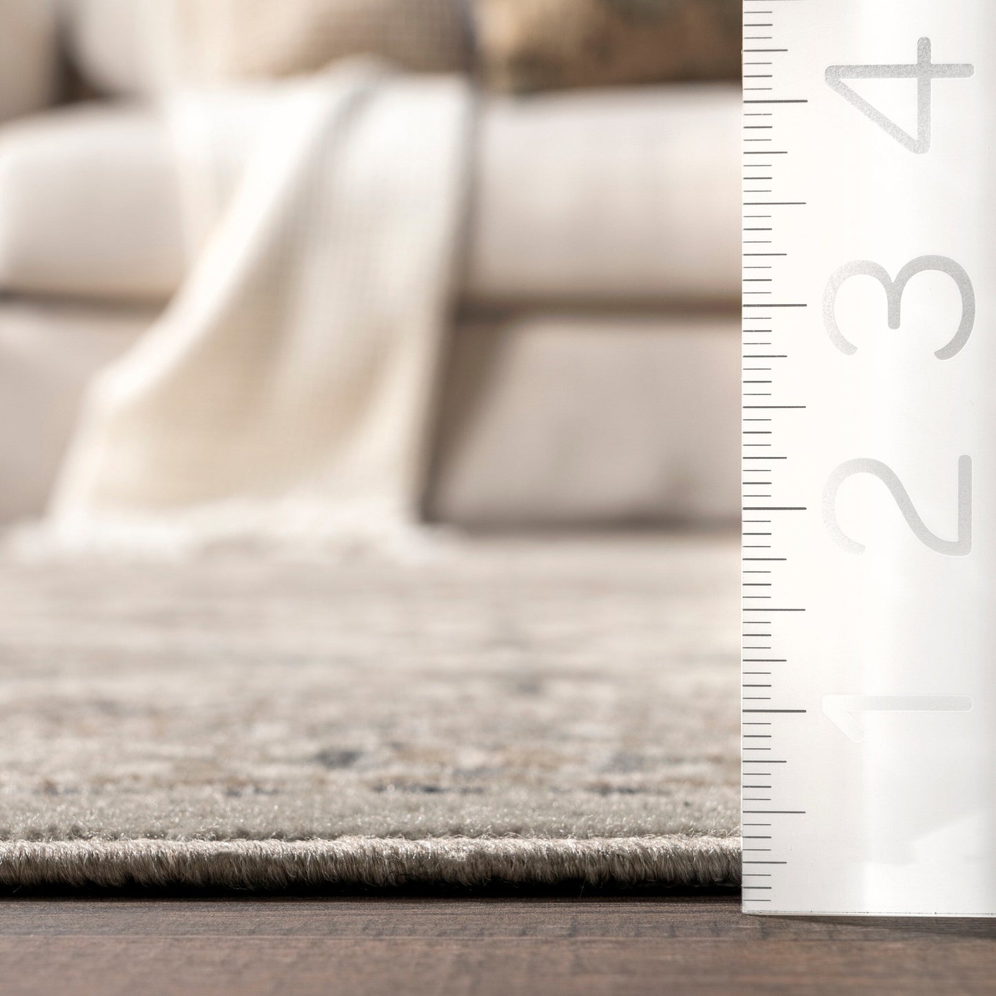 Nuloom Becca Traditional Tiled Area Rug