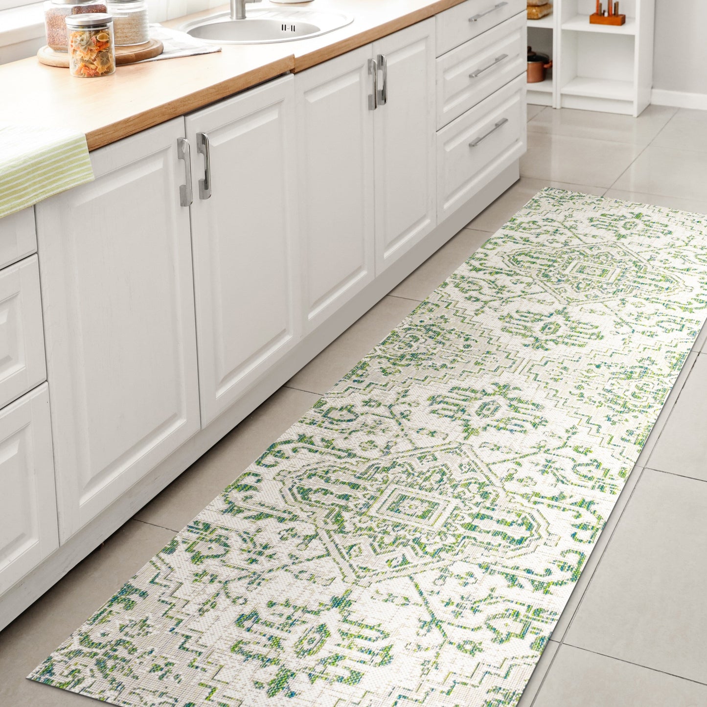 JONATHAN Y Charleston Medallion Indoor/Outdoor Area Rug