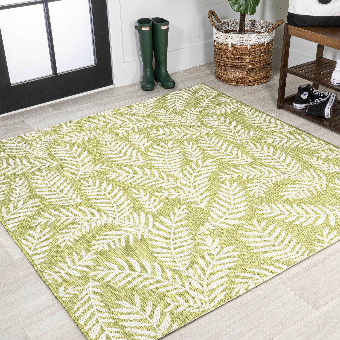 JONATHAN Y Galon Palm Frond Indoor/Outdoor Area Rug