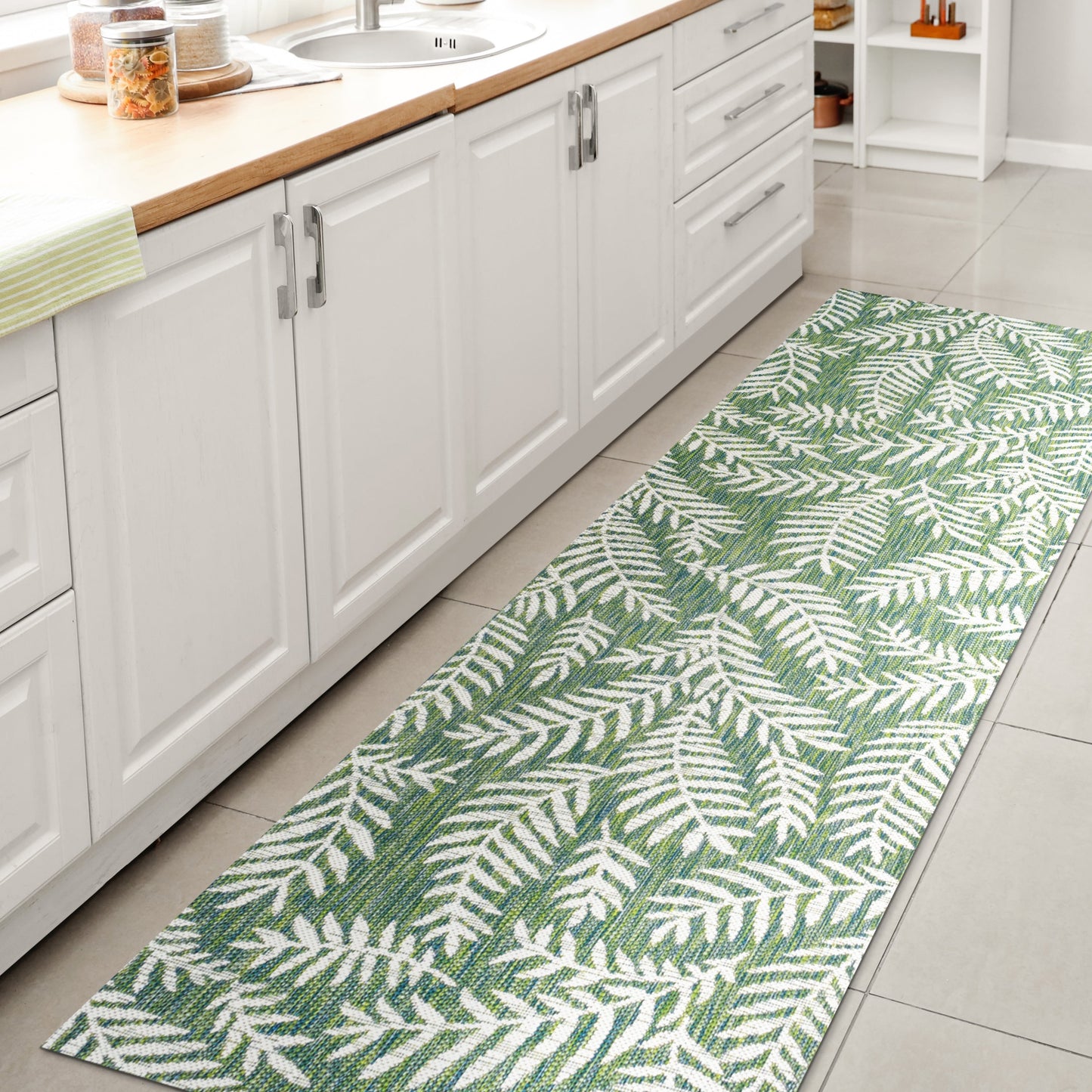 JONATHAN Y Galon Palm Frond Indoor/Outdoor Area Rug
