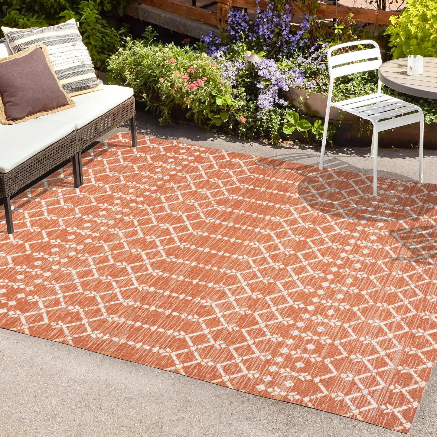 JONATHAN Y Trebol Moroccan Geometric Textured Weave Indoor/Outdoor Area Rug