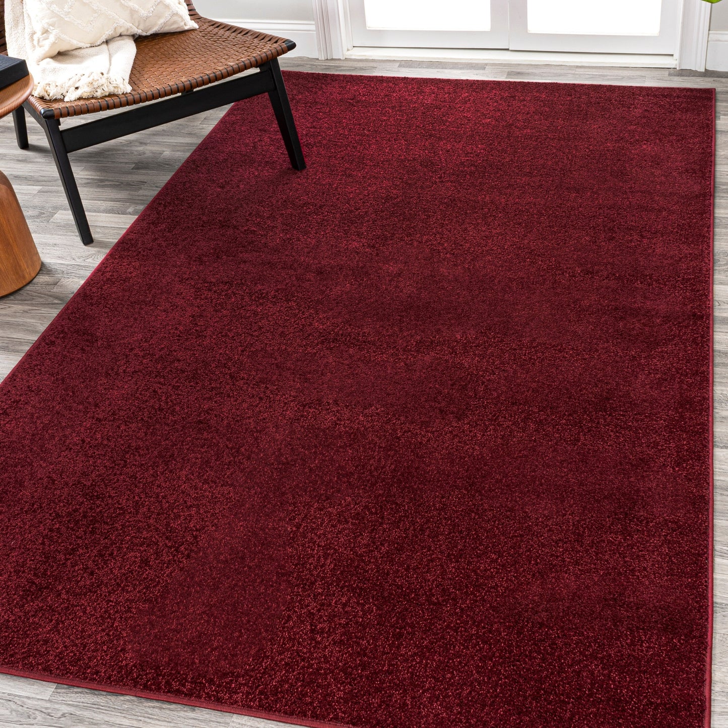 JONATHAN Y Tumbling Solid Low-Pile Area Rug