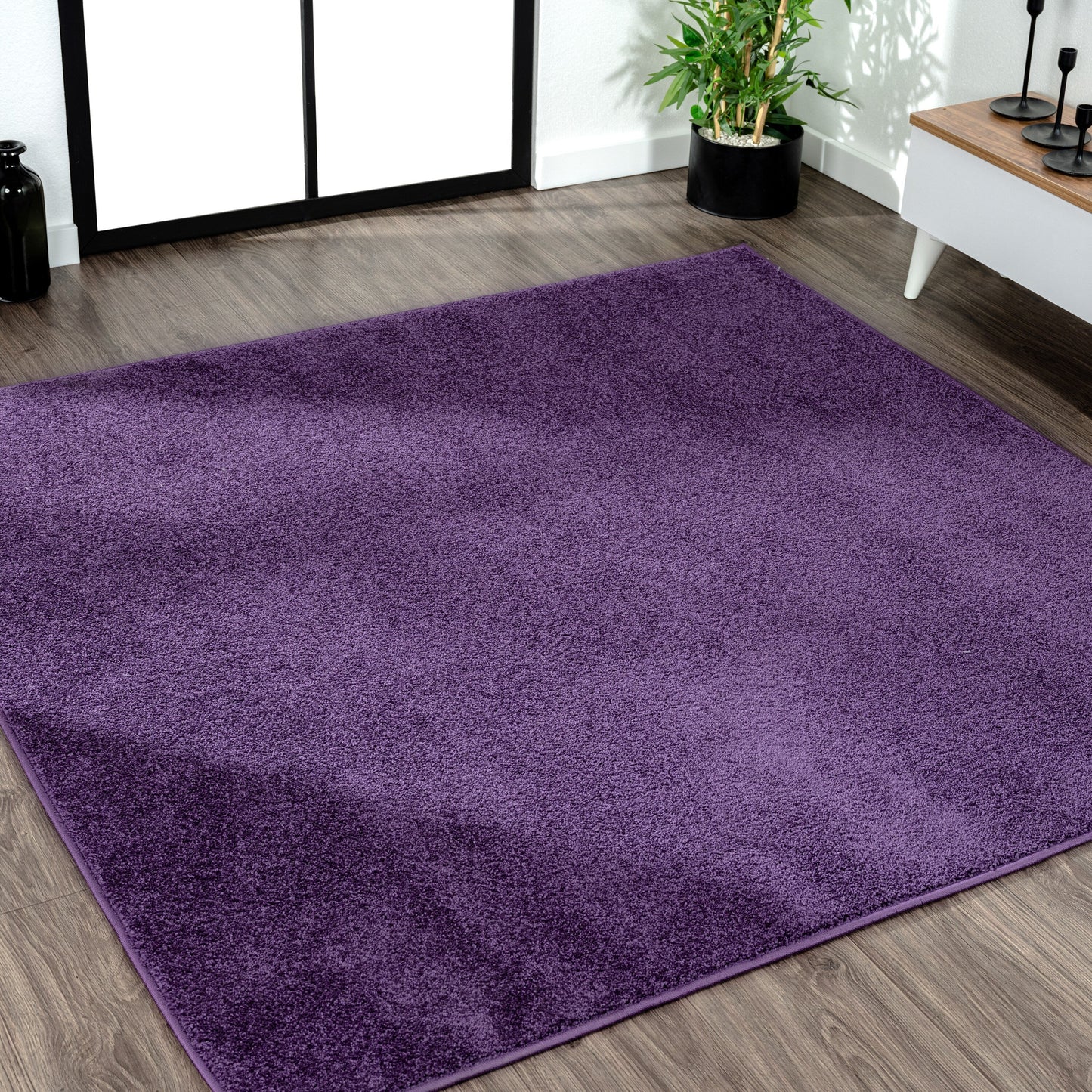 JONATHAN Y Tumbling Solid Low-Pile Area Rug