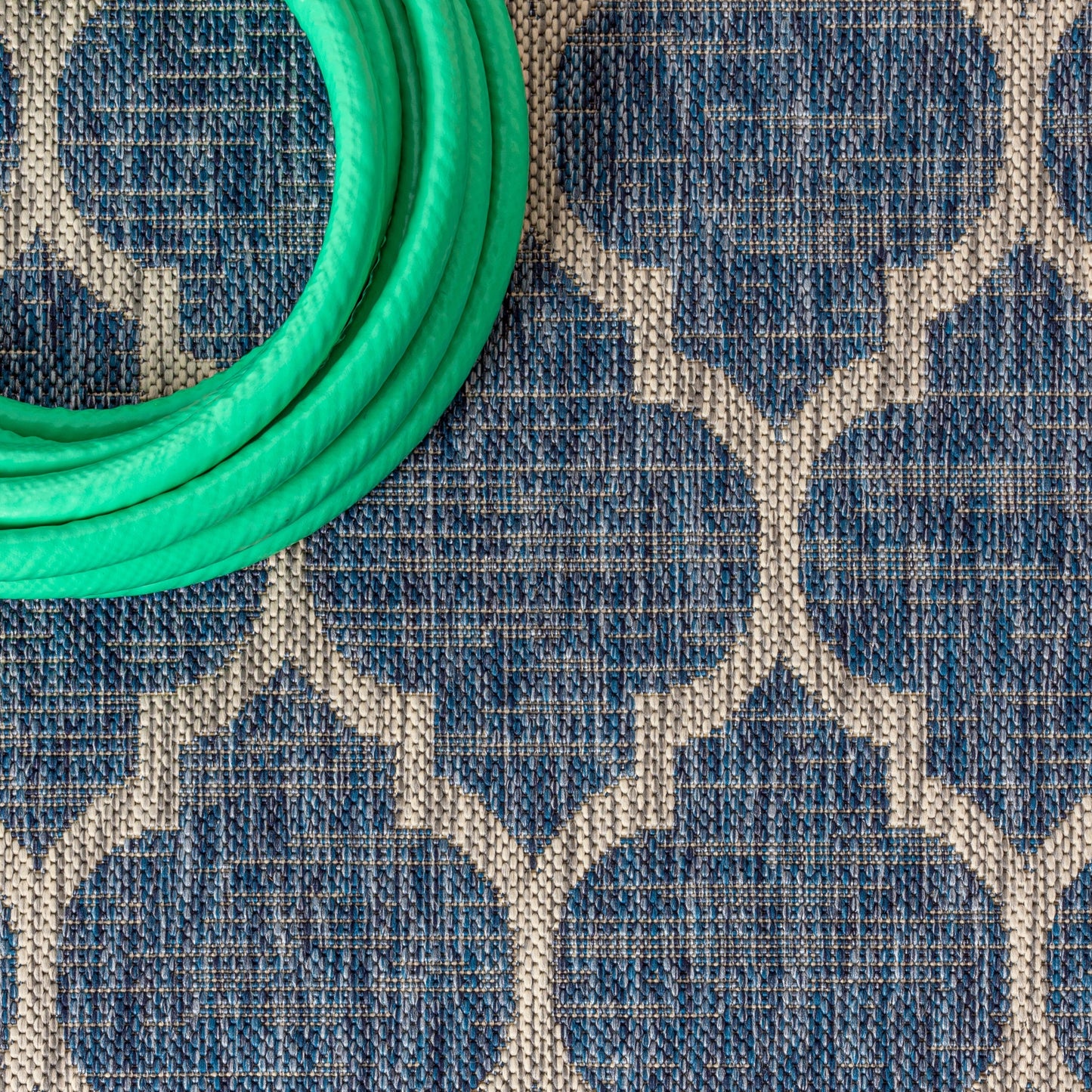 JONATHAN Y Zinnia Textured Weave Indoor/Outdoor Area Rug