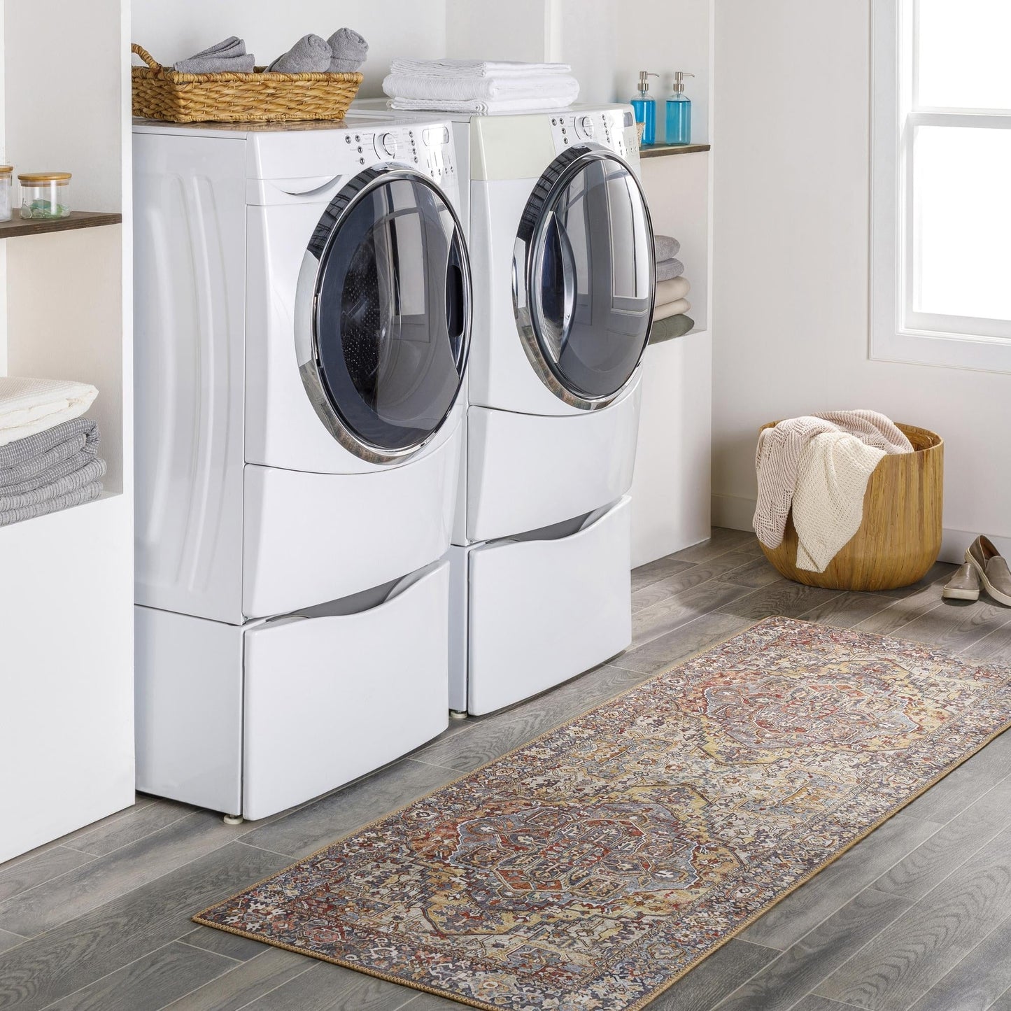 Livabliss Iris Updated Traditional Medallion Area Rug