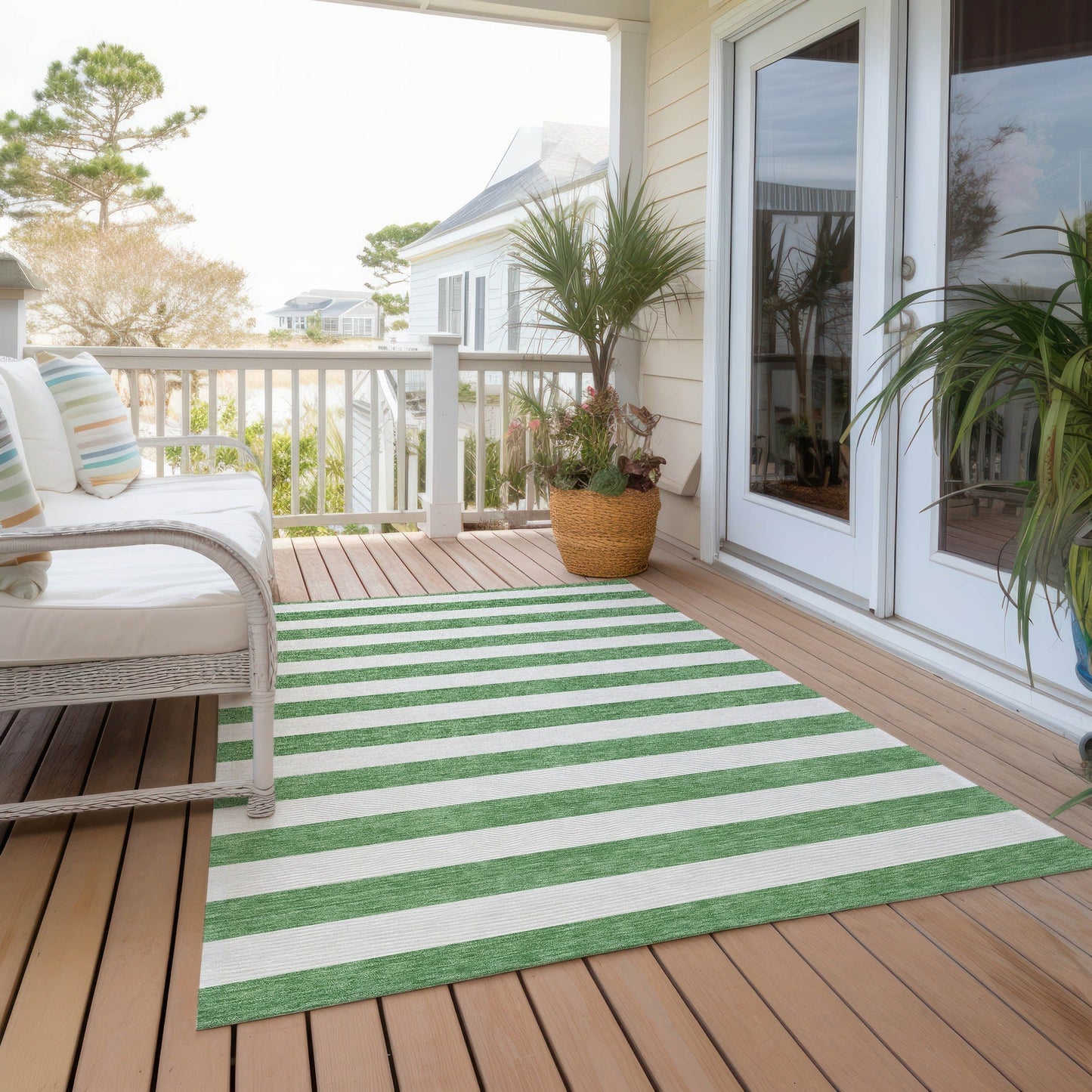 Machine Washable Indoor/ Outdoor Cabana Stripe Chantille Rug