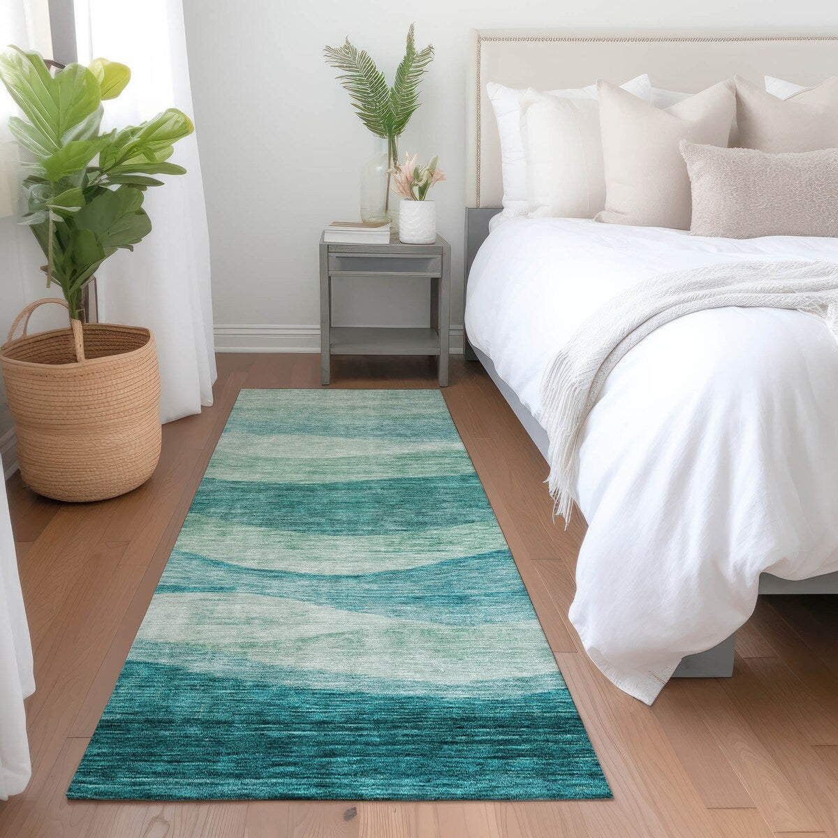 Machine Washable Indoor/ Outdoor Contemporary Waves Chantille Rug