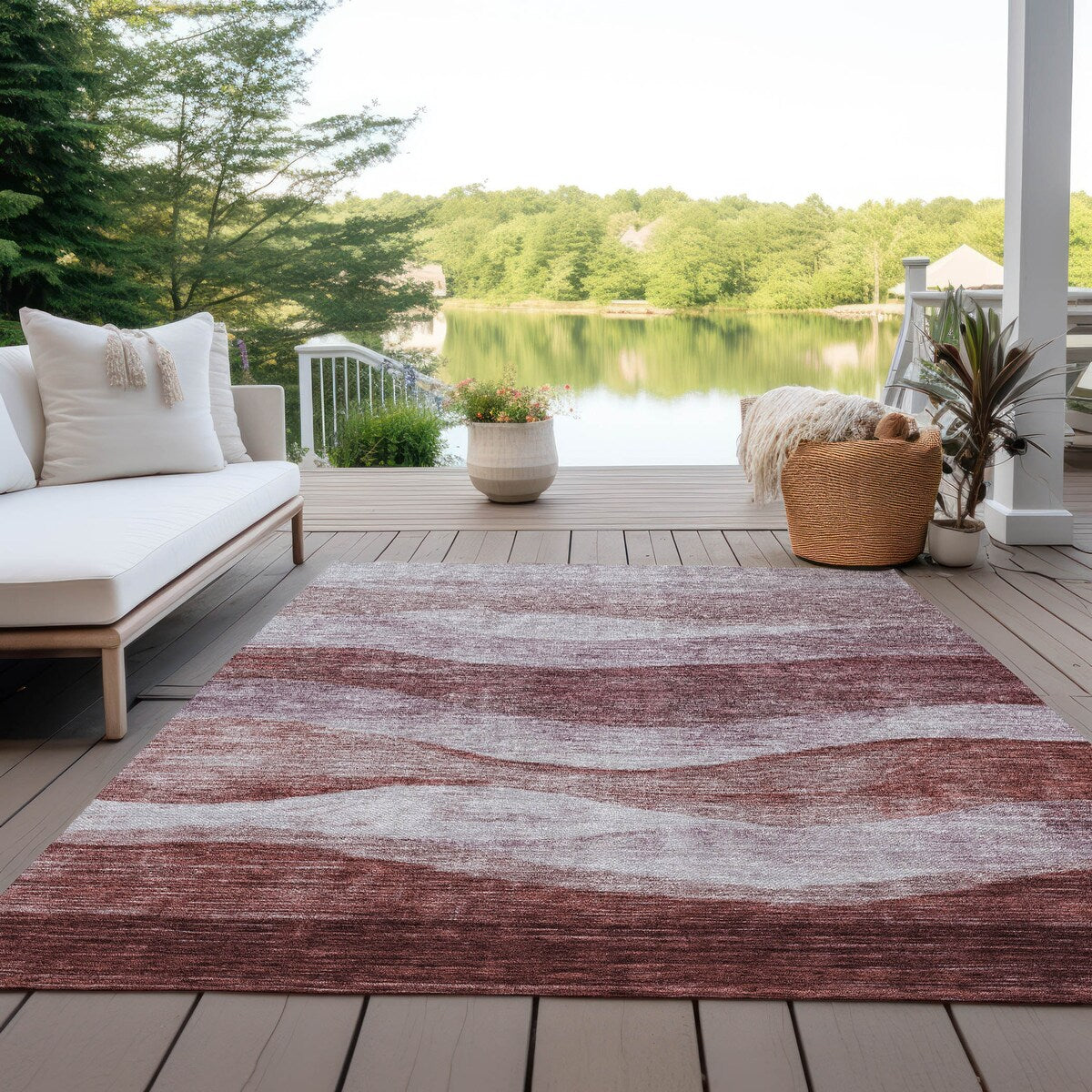 Machine Washable Indoor/ Outdoor Contemporary Waves Chantille Rug