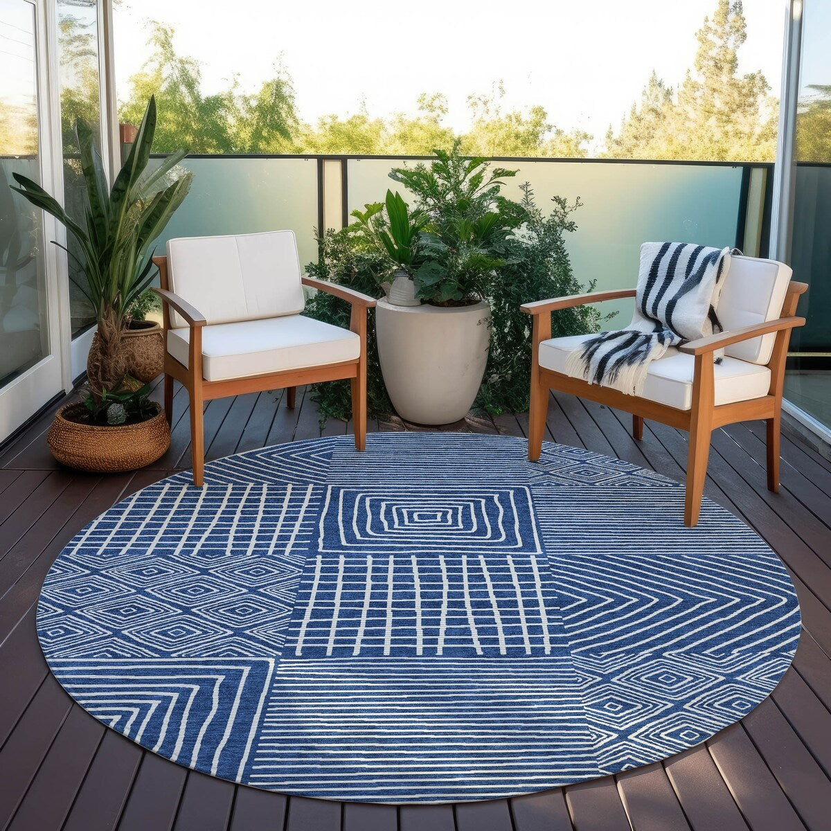 Machine Washable Indoor/ Outdoor Modern Mosaic Chantille Rug