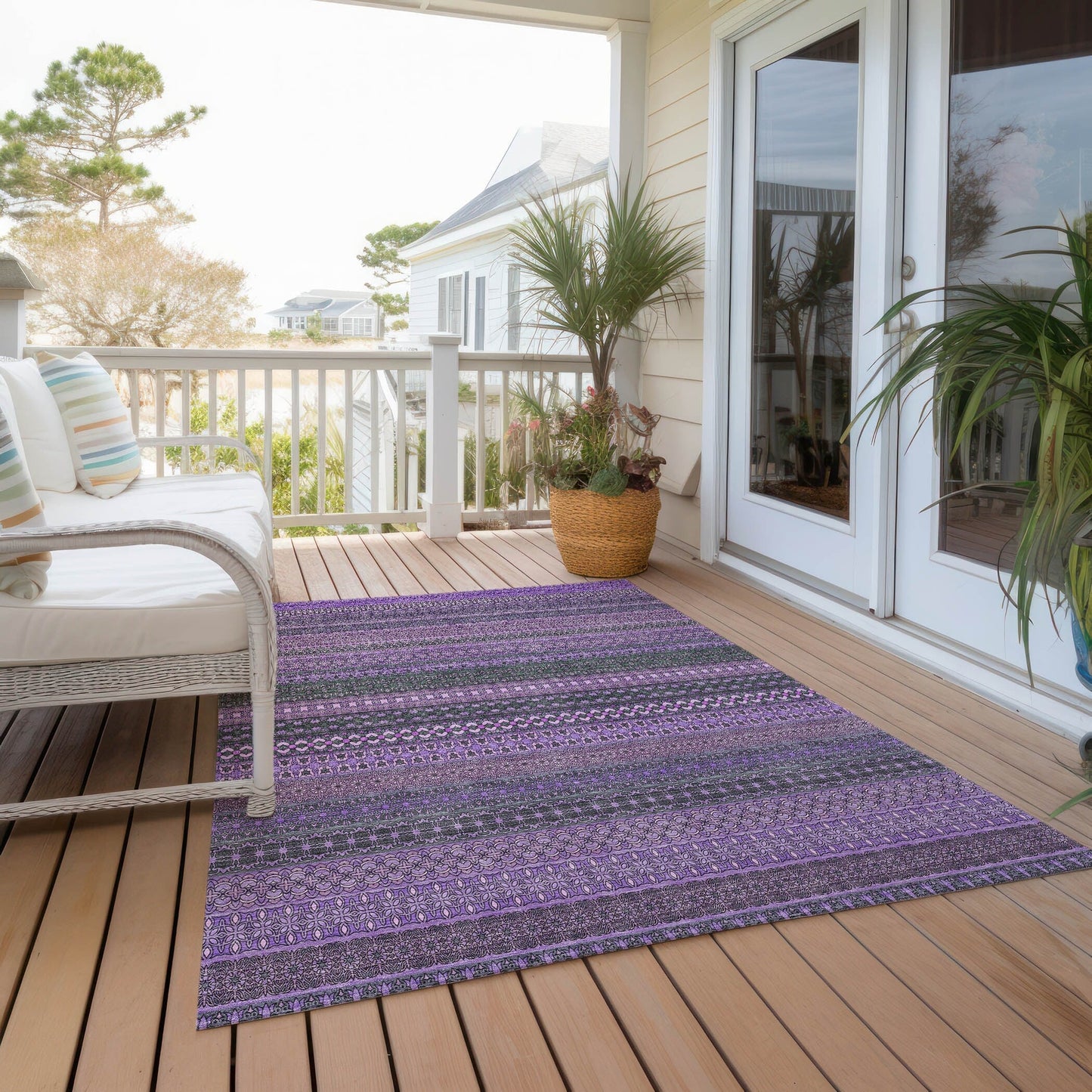 Machine Washable Indoor/ Outdoor Moroccan Stripes Chantille Rug