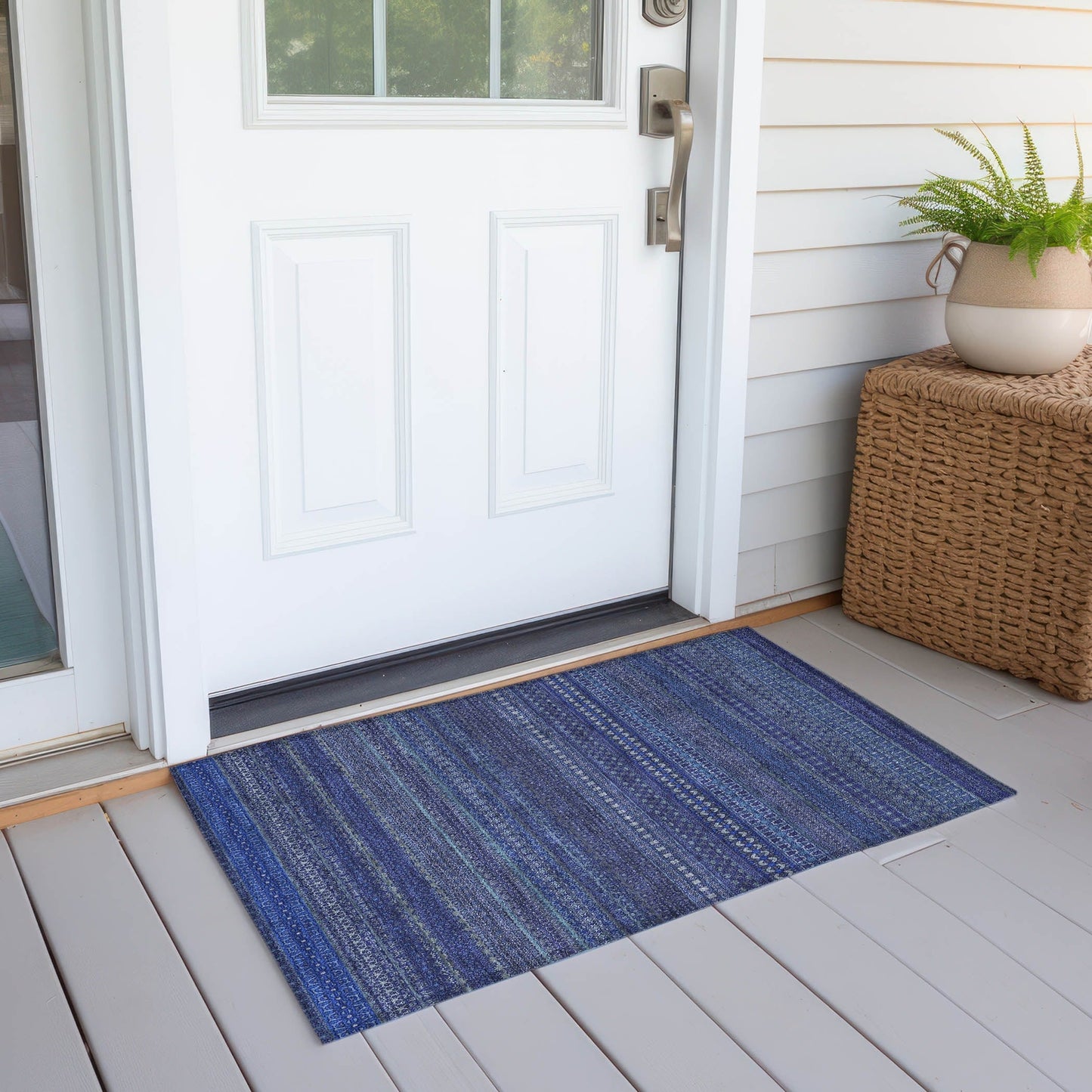 Machine Washable Indoor/ Outdoor Moroccan Stripes Chantille Rug
