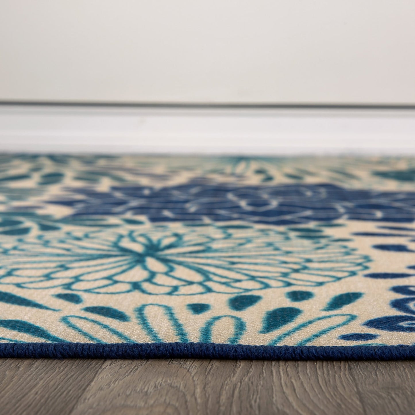 Modern Floral Circles Flatweave Indoor/Outdoor Area Rug