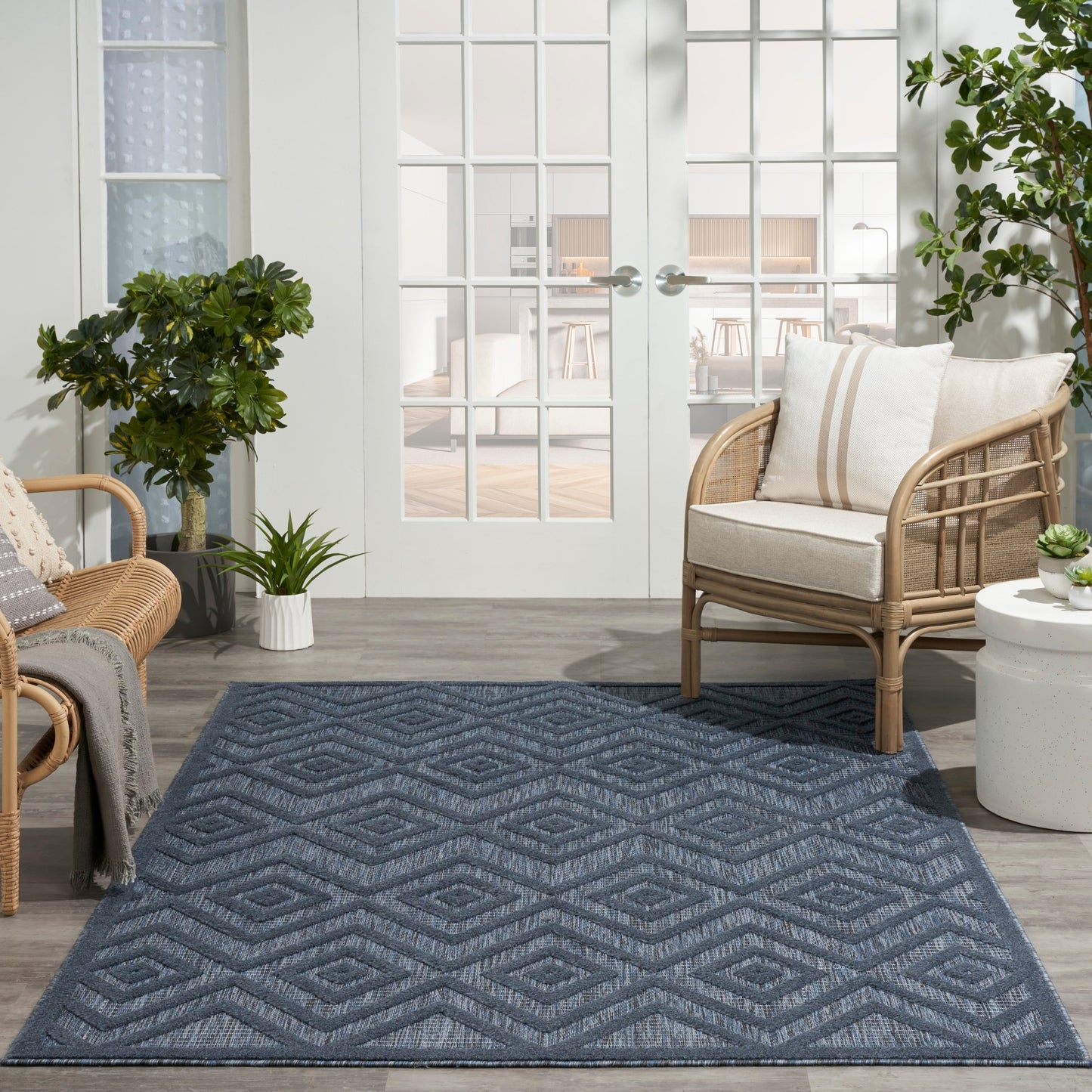 Nourison Versatile Indoor/Outdoor Geometric Flatweave Area Rug