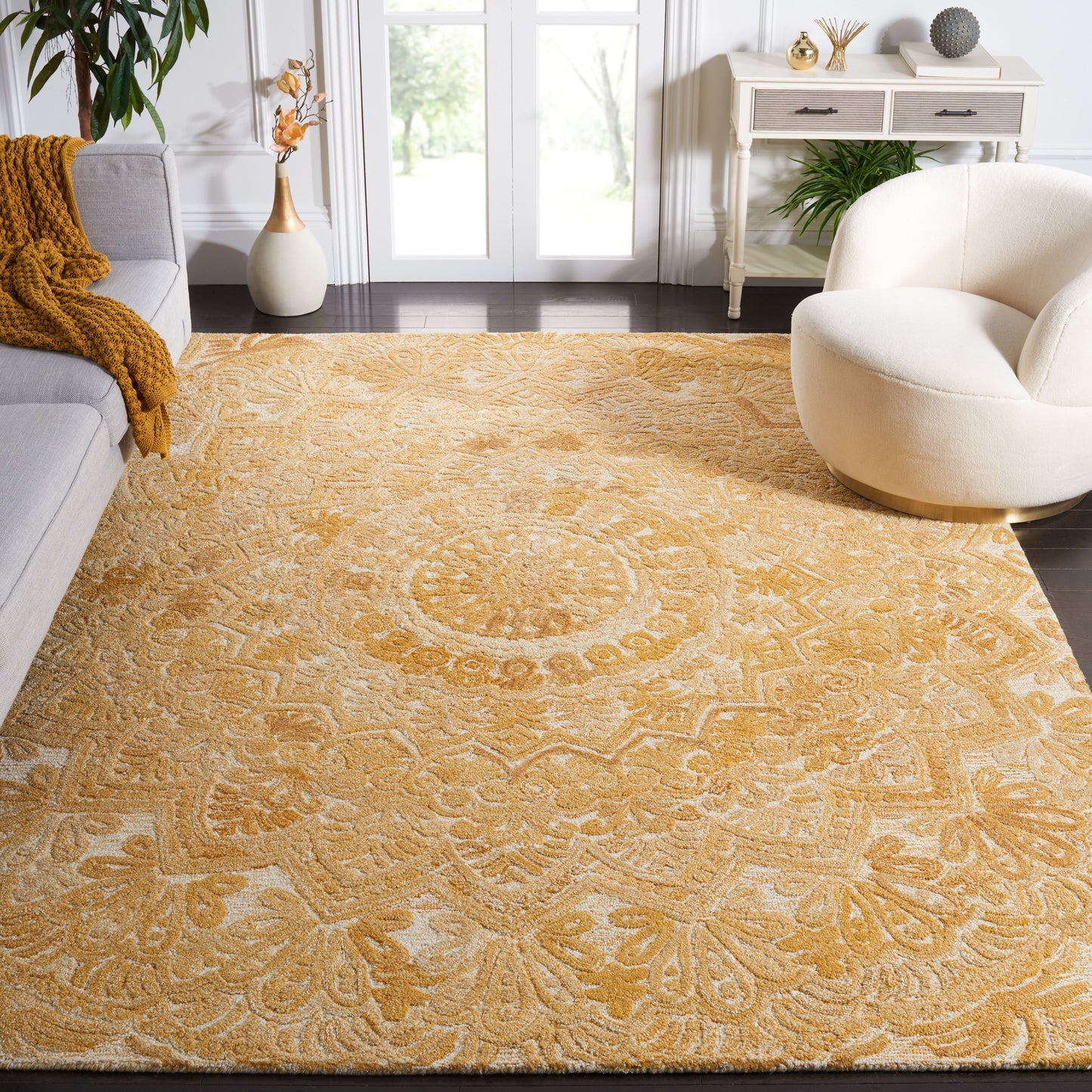 SAFAVIEH Handmade Marquee Carlijn Modern Medallion Wool Rug