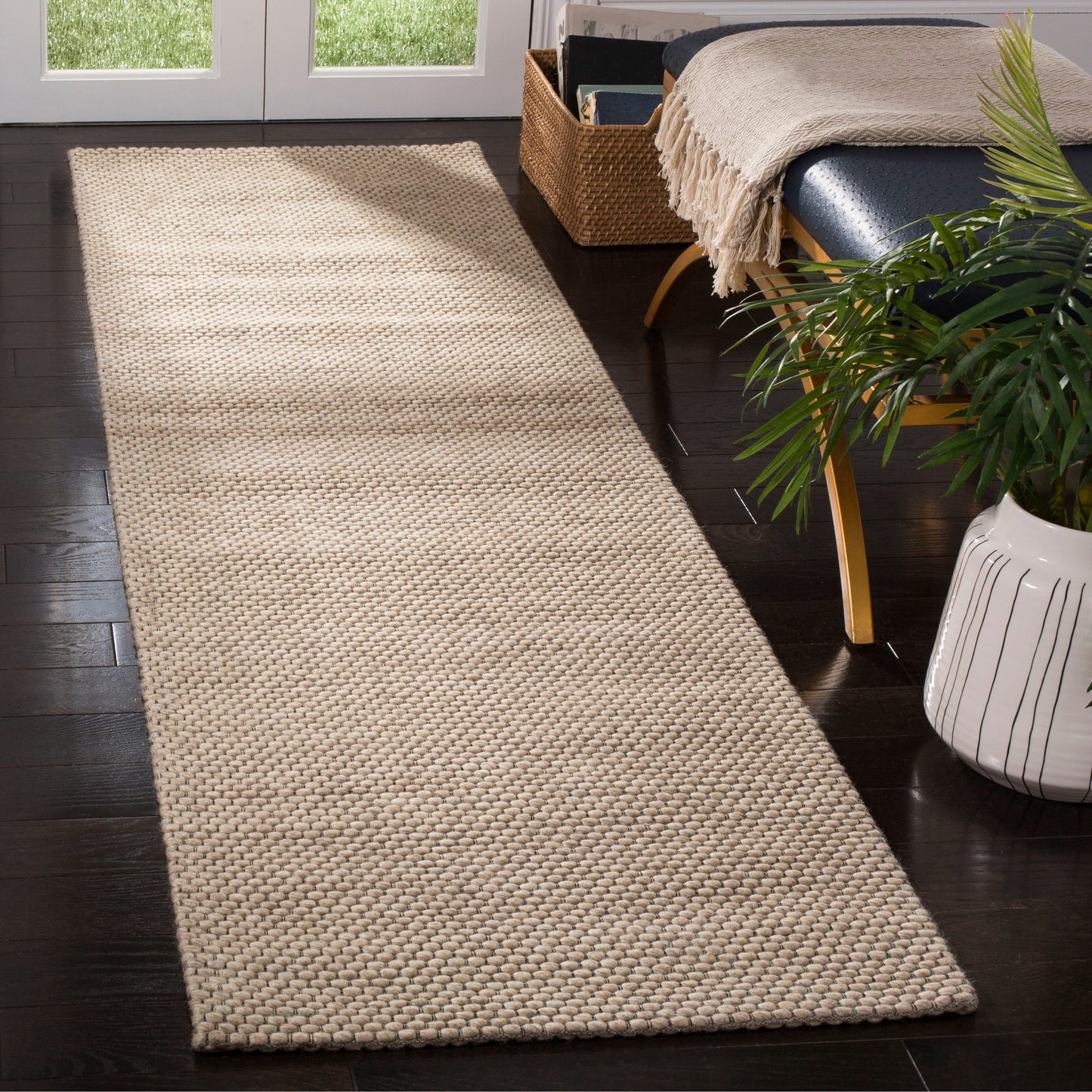 SAFAVIEH Handmade Natura Gerrita Wool Area Rug