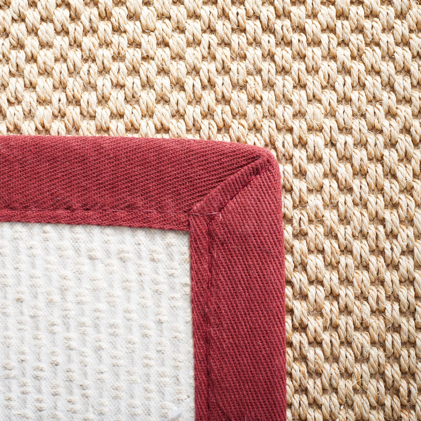 SAFAVIEH Natural Fiber Venus Casual Border Sisal Rug