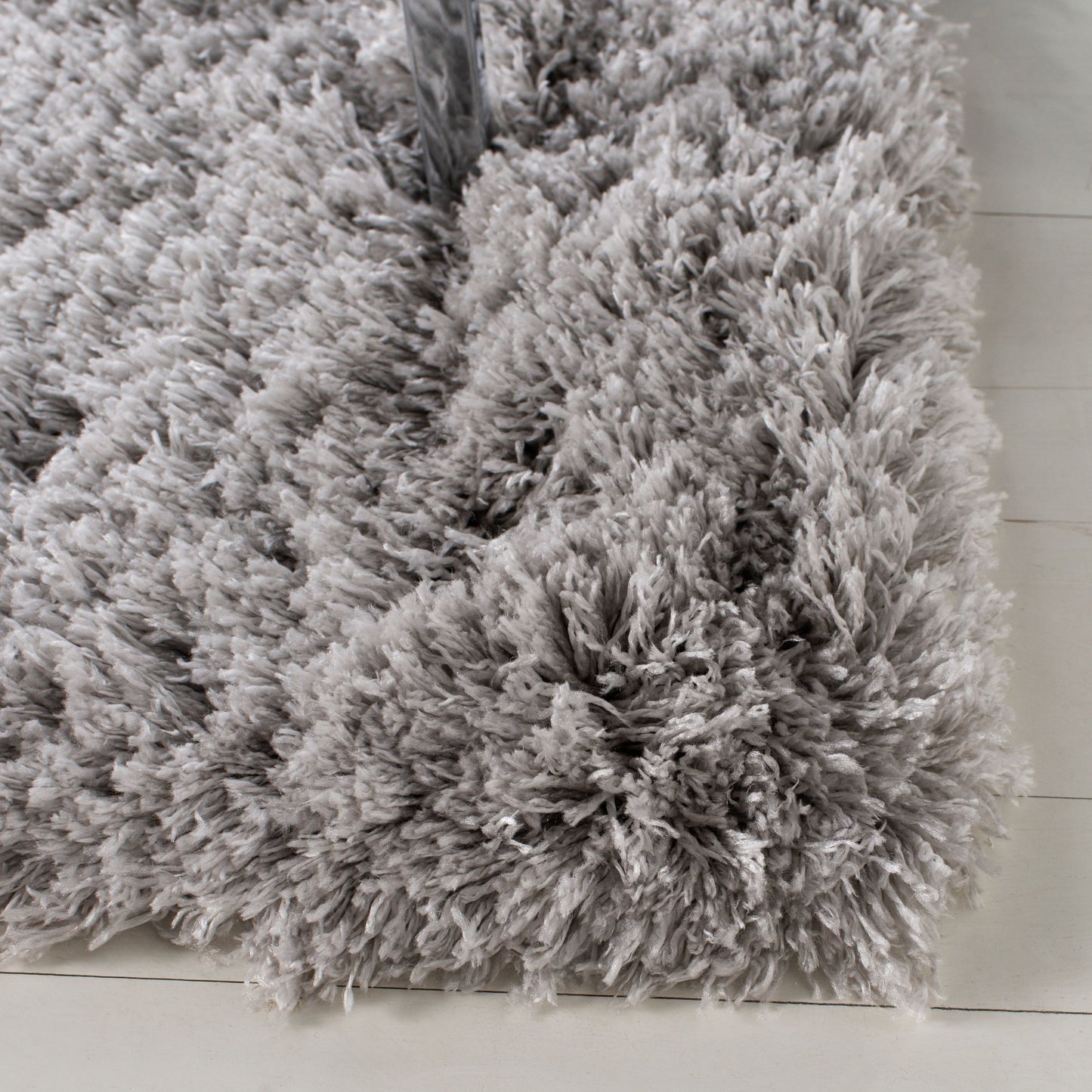 SAFAVIEH Polar Shag Alabama Glam Solid 3-inch Extra Thick