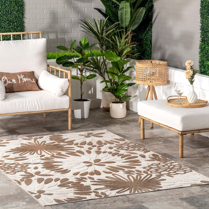 Nuloom Ronda Bold Floral Indoor/Outdoor Area Rug