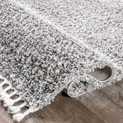 Nuloom Neva Modern Tasseled Shag Area Rug