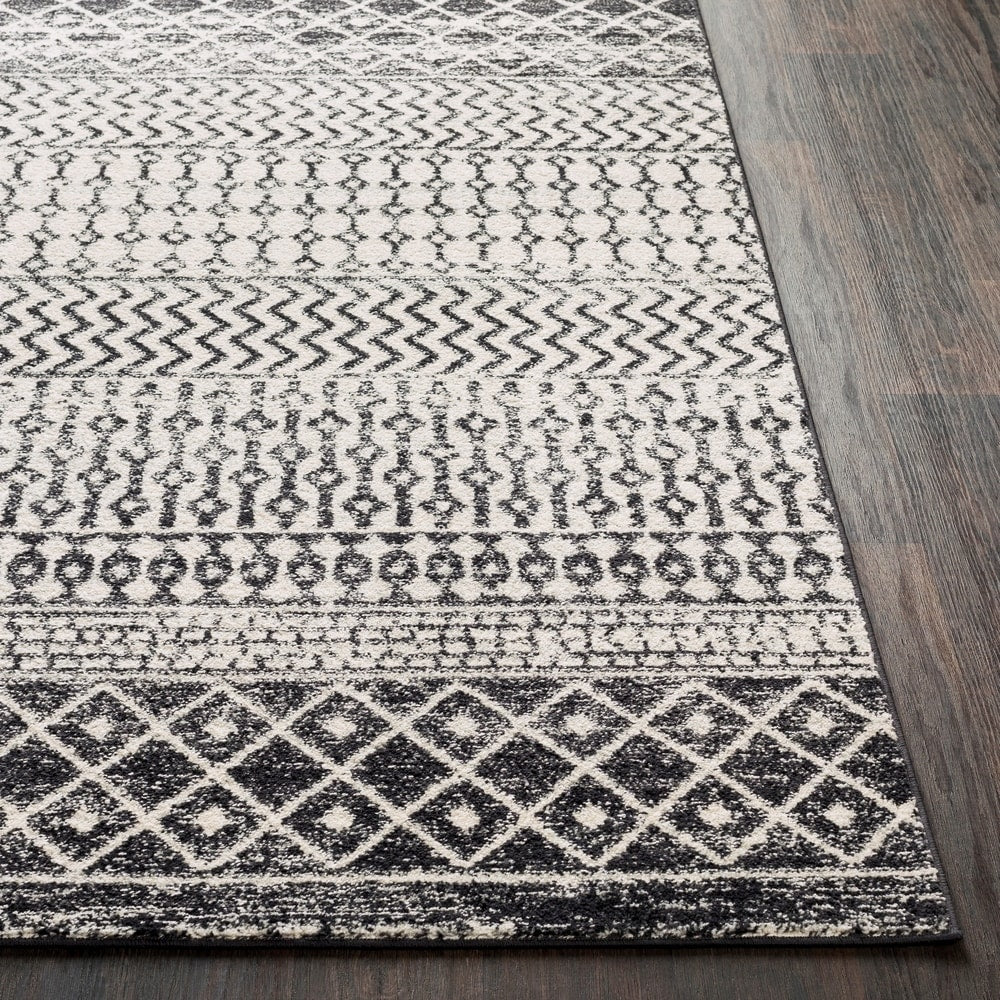Livabliss Edie Bohemian Geometric Area Rug