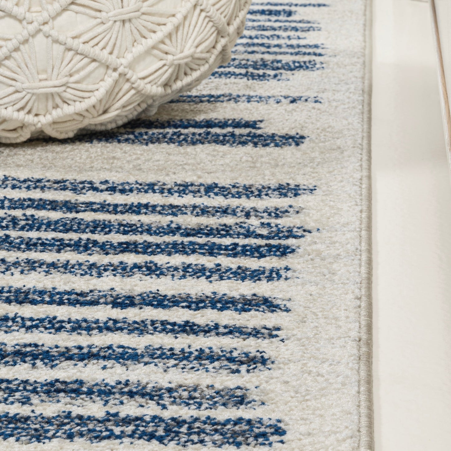 JONATHAN Y Aksil Modern Berber Stripe Area Rug