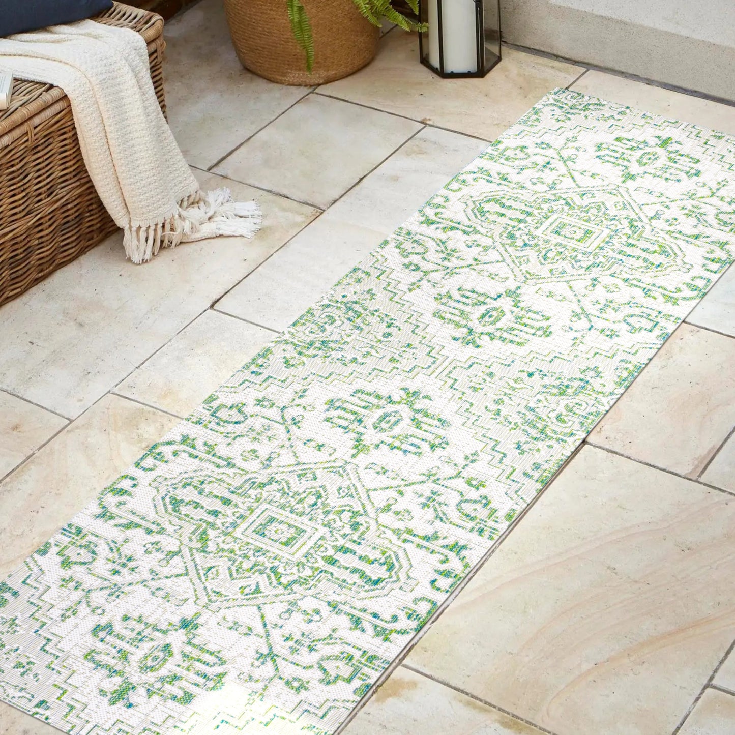 JONATHAN Y Charleston Medallion Indoor/Outdoor Area Rug