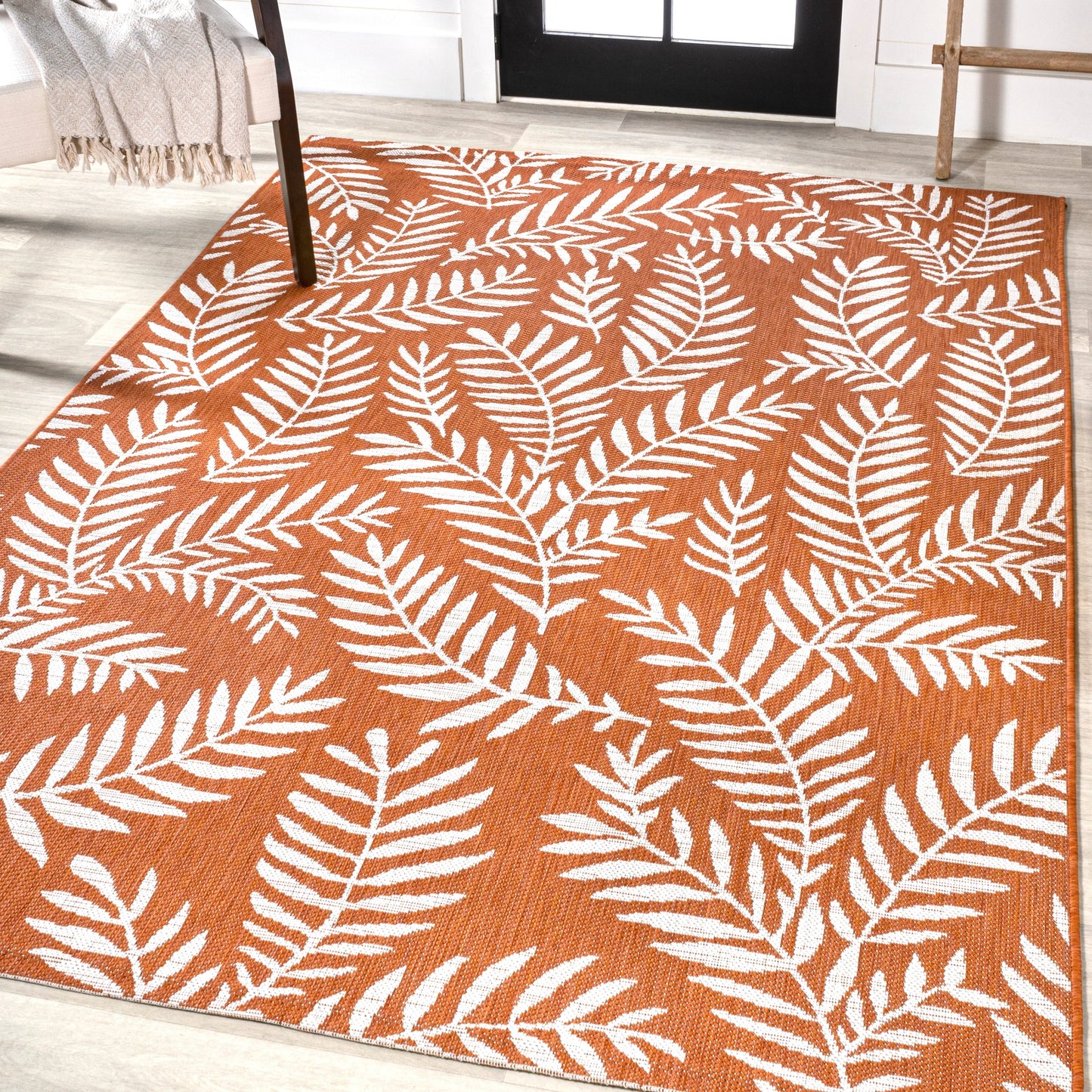 JONATHAN Y Galon Palm Frond Indoor/Outdoor Area Rug