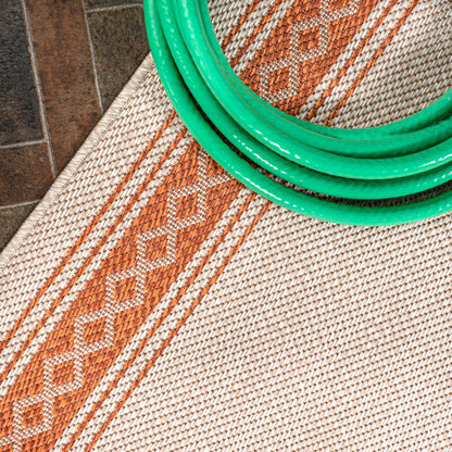 JONATHAN Y Havana Classic Diamond Border Indoor/Outdoor Area Rug