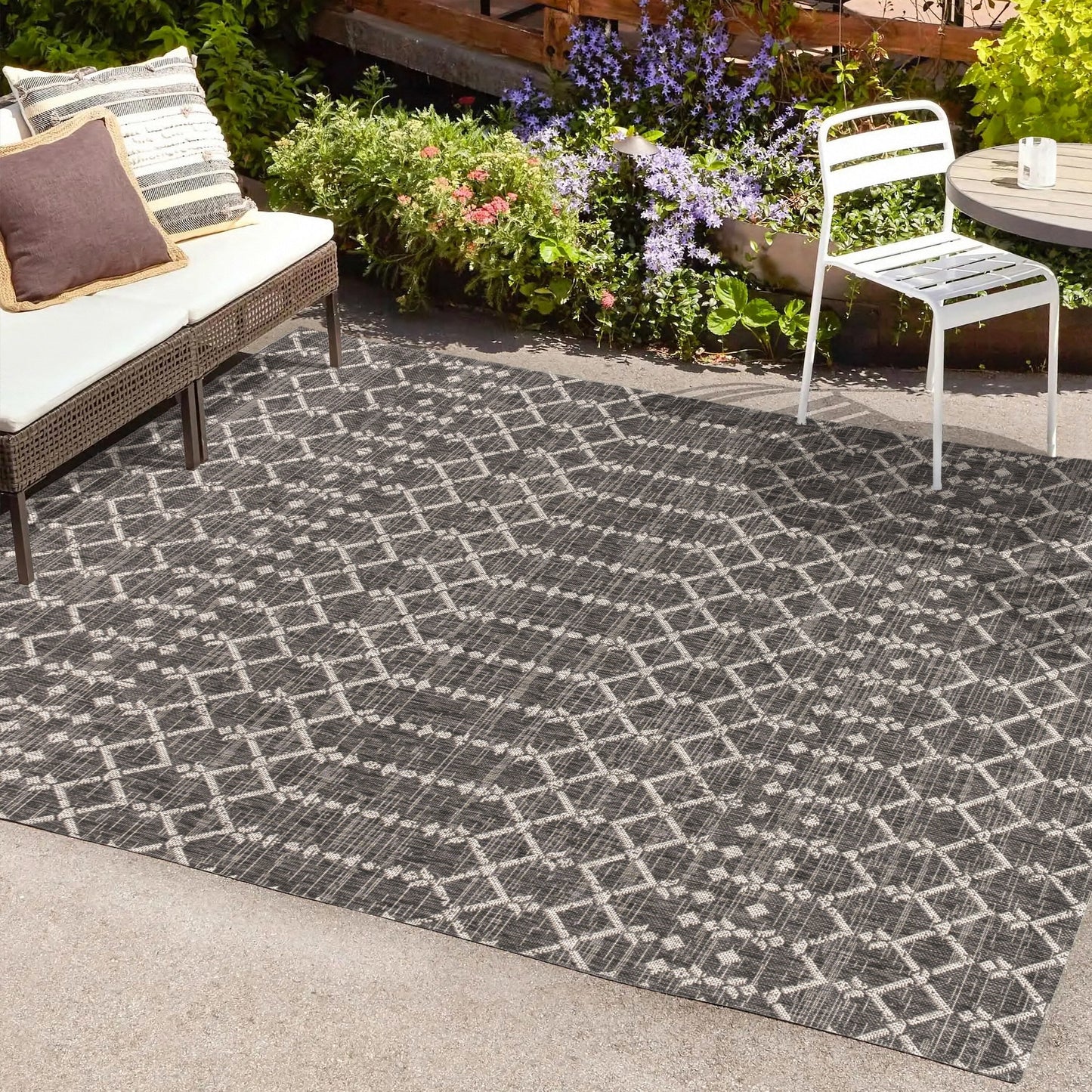 JONATHAN Y Trebol Moroccan Geometric Textured Weave Indoor/Outdoor Area Rug