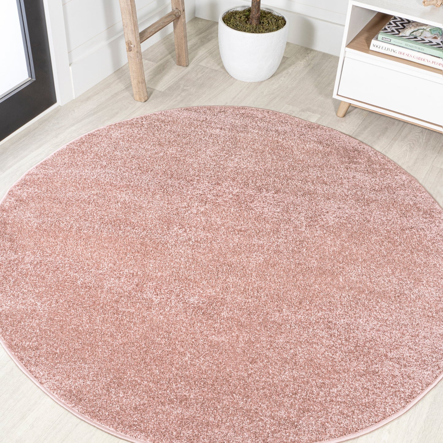 JONATHAN Y Tumbling Solid Low-Pile Area Rug