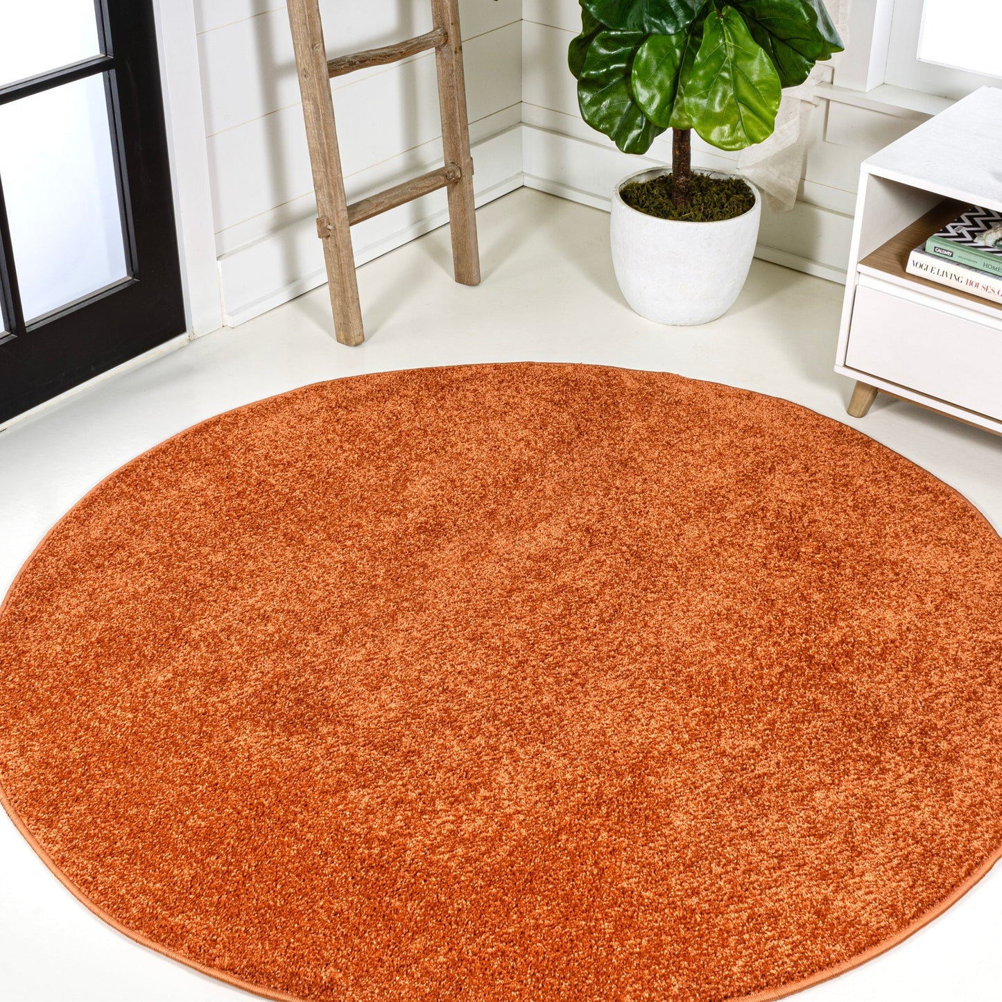 JONATHAN Y Tumbling Solid Low-Pile Area Rug