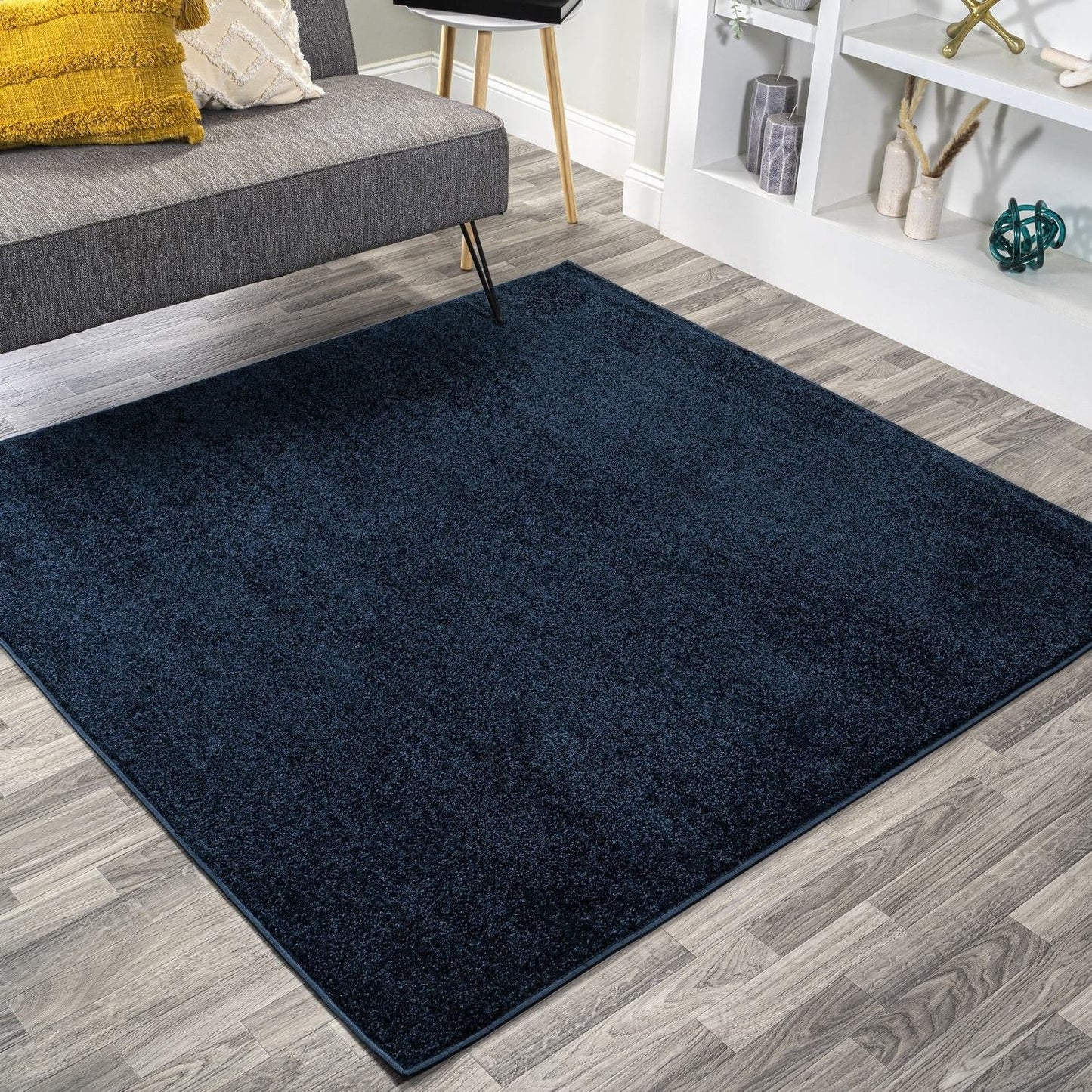 JONATHAN Y Tumbling Solid Low-Pile Area Rug