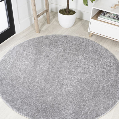 JONATHAN Y Tumbling Solid Low-Pile Area Rug