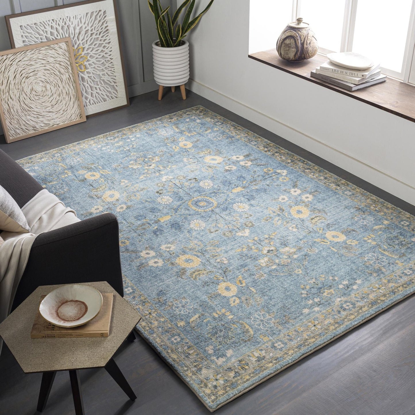 Livabliss Erin Updated Traditional Floral & Botanical Area Rug
