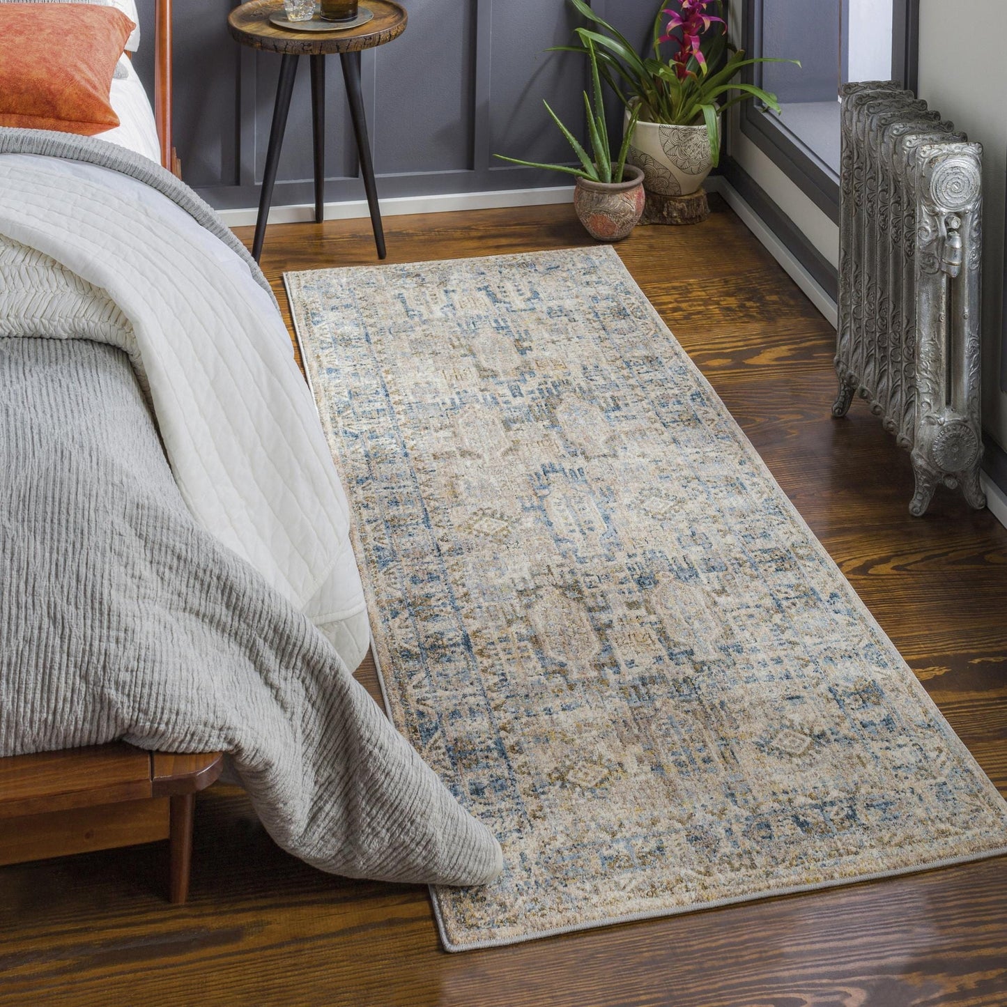 Livabliss Mirabel Traditional Area Rug