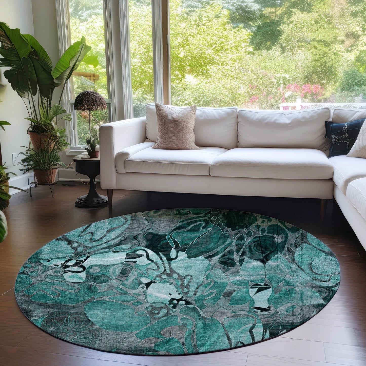 Machine Washable Indoor/ Outdoor Modern Floral Chantille Rug