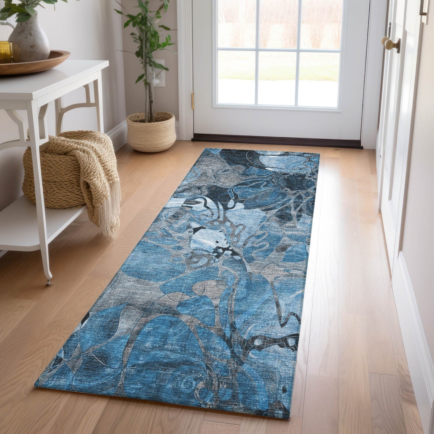 Machine Washable Indoor/ Outdoor Modern Floral Chantille Rug