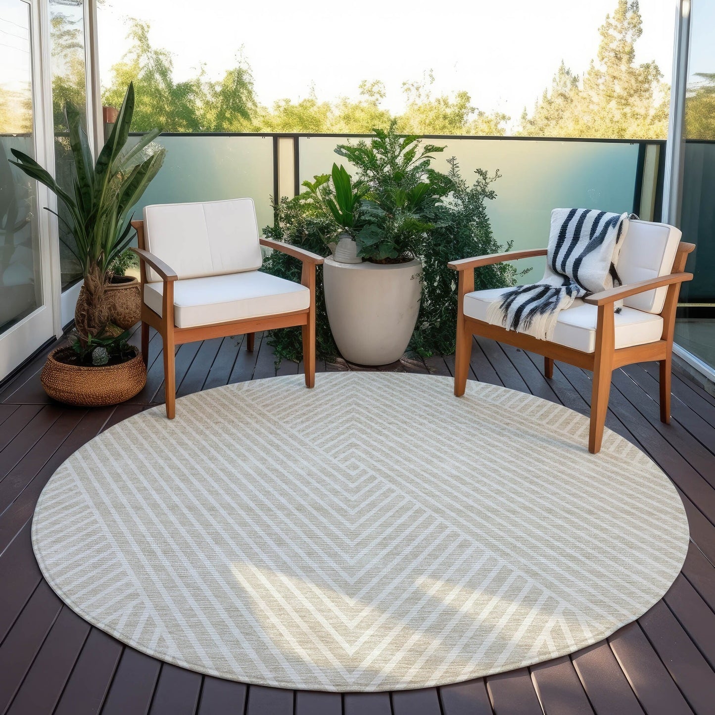 Machine Washable Indoor/ Outdoor Modern Geo Chantille Rug