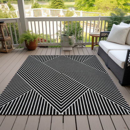 Machine Washable Indoor/ Outdoor Modern Geo Chantille Rug