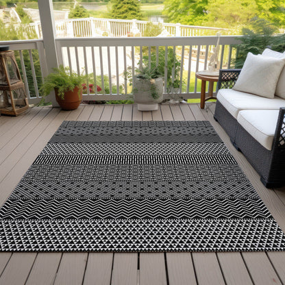 Machine Washable Indoor/ Outdoor Modern Stripes Chantille Rug