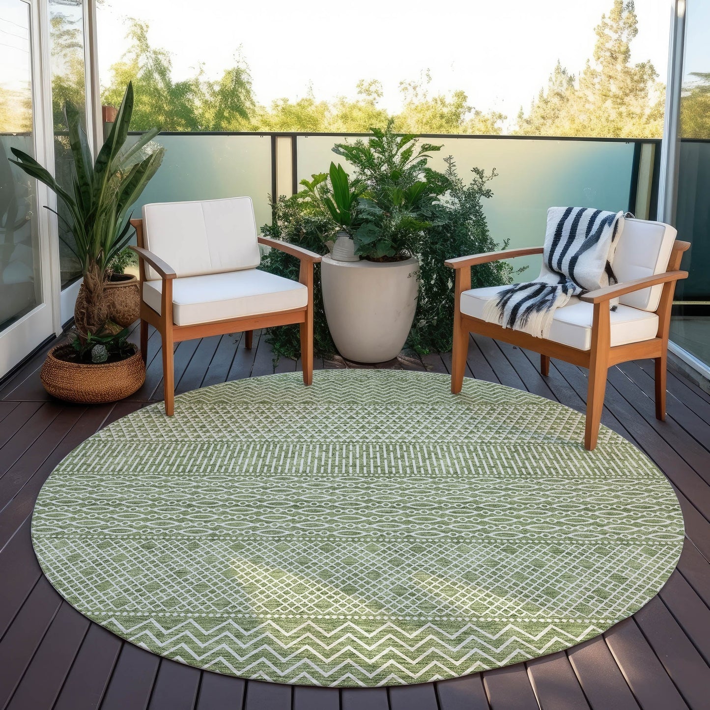 Machine Washable Indoor/ Outdoor Modern Stripes Chantille Rug