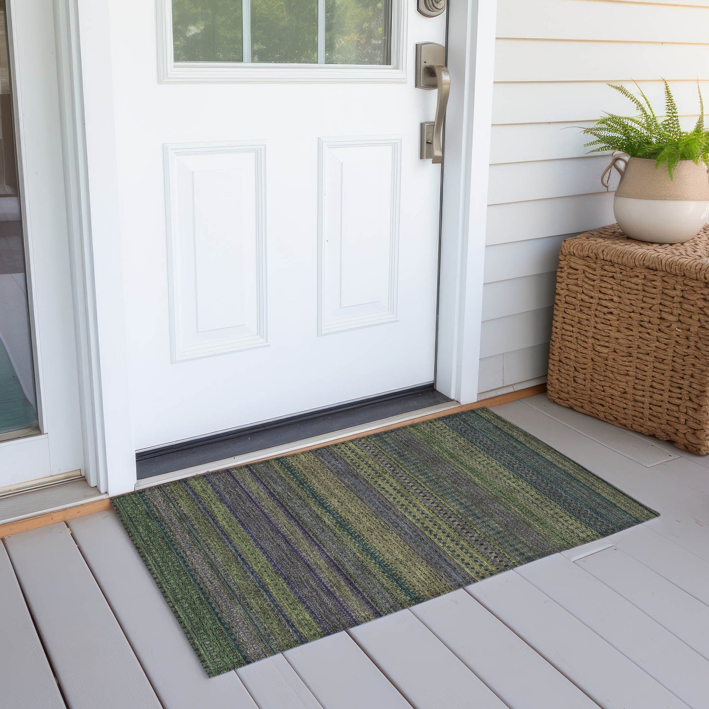 Machine Washable Indoor/ Outdoor Moroccan Stripes Chantille Rug