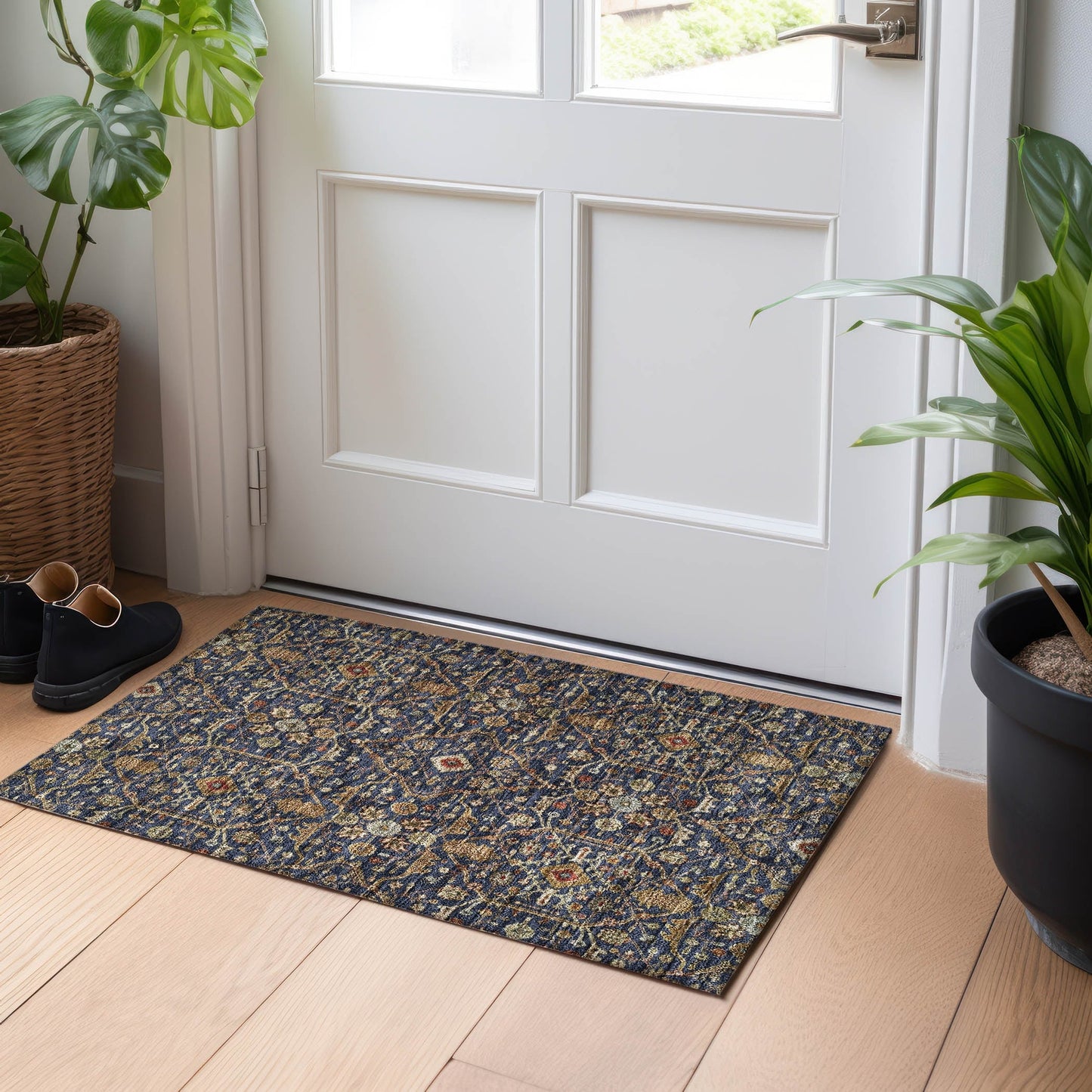 Machine Washable Indoor/ Outdoor Traditional Persian Chantille Rug