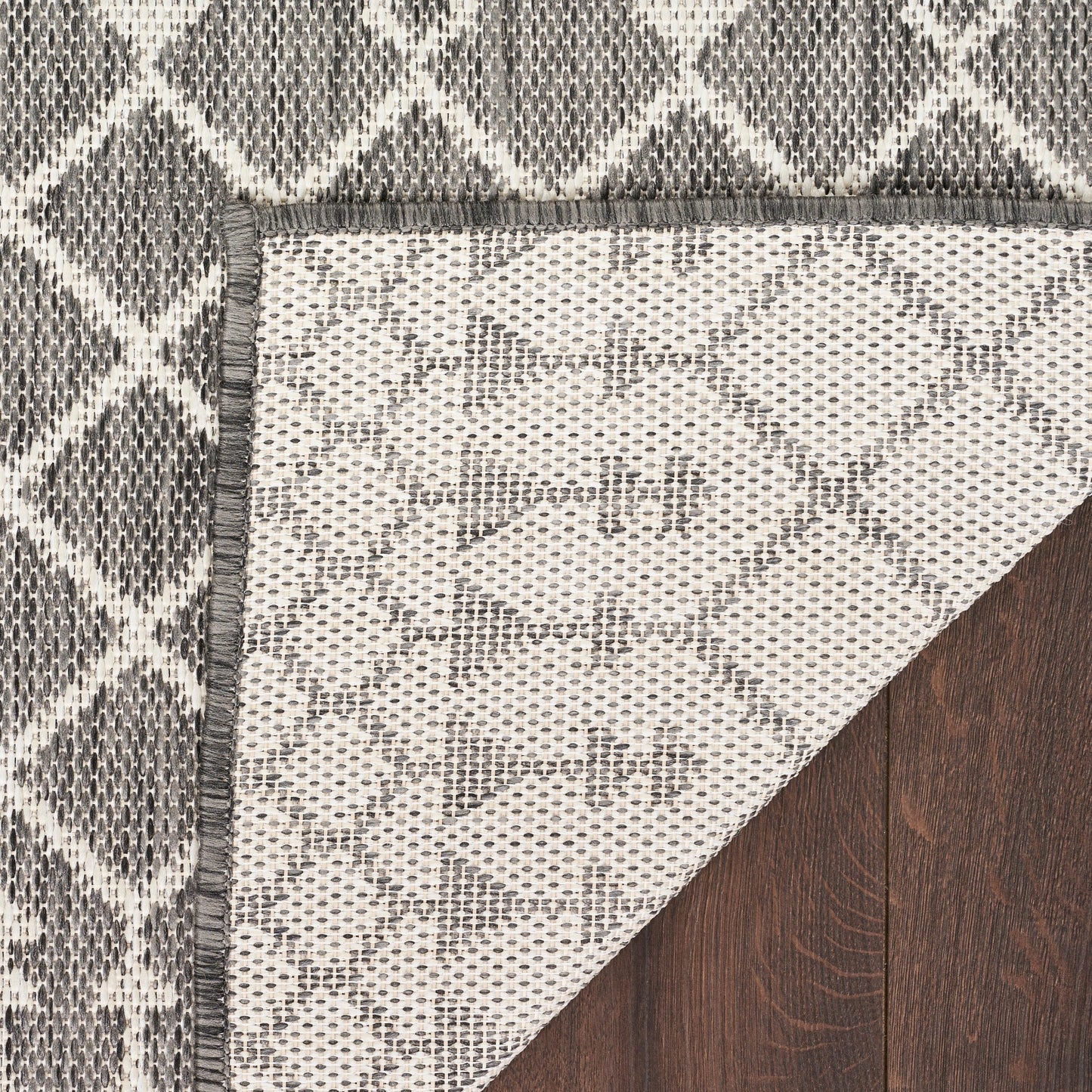 Nourison Selerno Indoor/Outdoor Moroccan Area Rug.