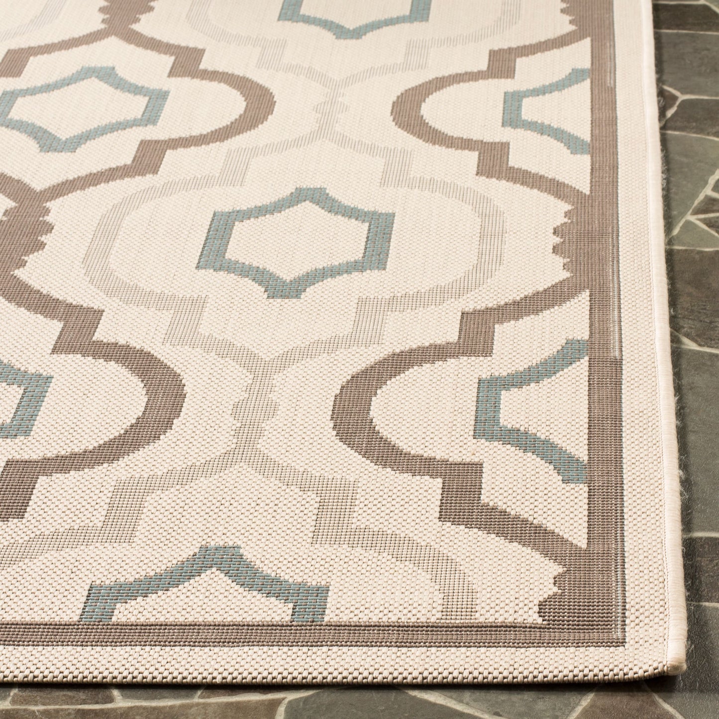 SAFAVIEH Courtyard Oyvor Indoor/ Outdoor Waterproof Patio Backyard Rug