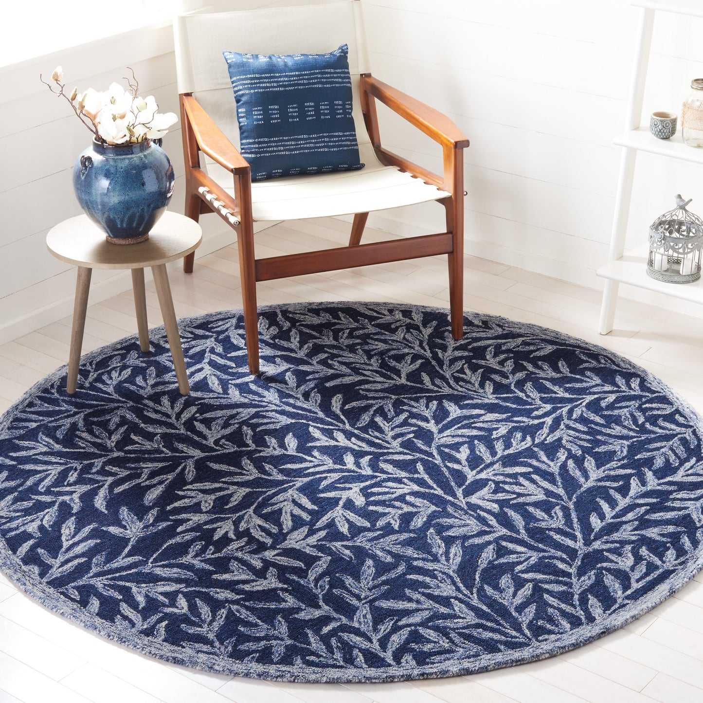 SAFAVIEH Handmade Jardin Mariegret Wool Rug