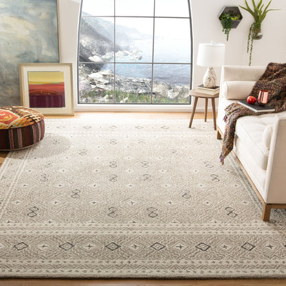 SAFAVIEH Handmade Micro-Loop Lutetia Wool Rug