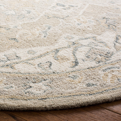 SAFAVIEH Handmade Micro-Loop Selveta Wool Rug