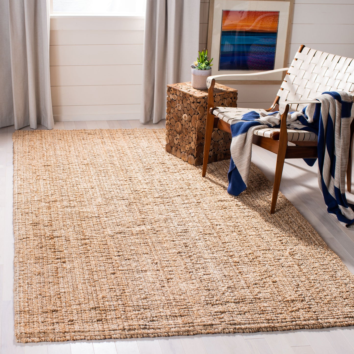 SAFAVIEH Handmade Natural Fiber Nihada Casual Solid Jute Rug