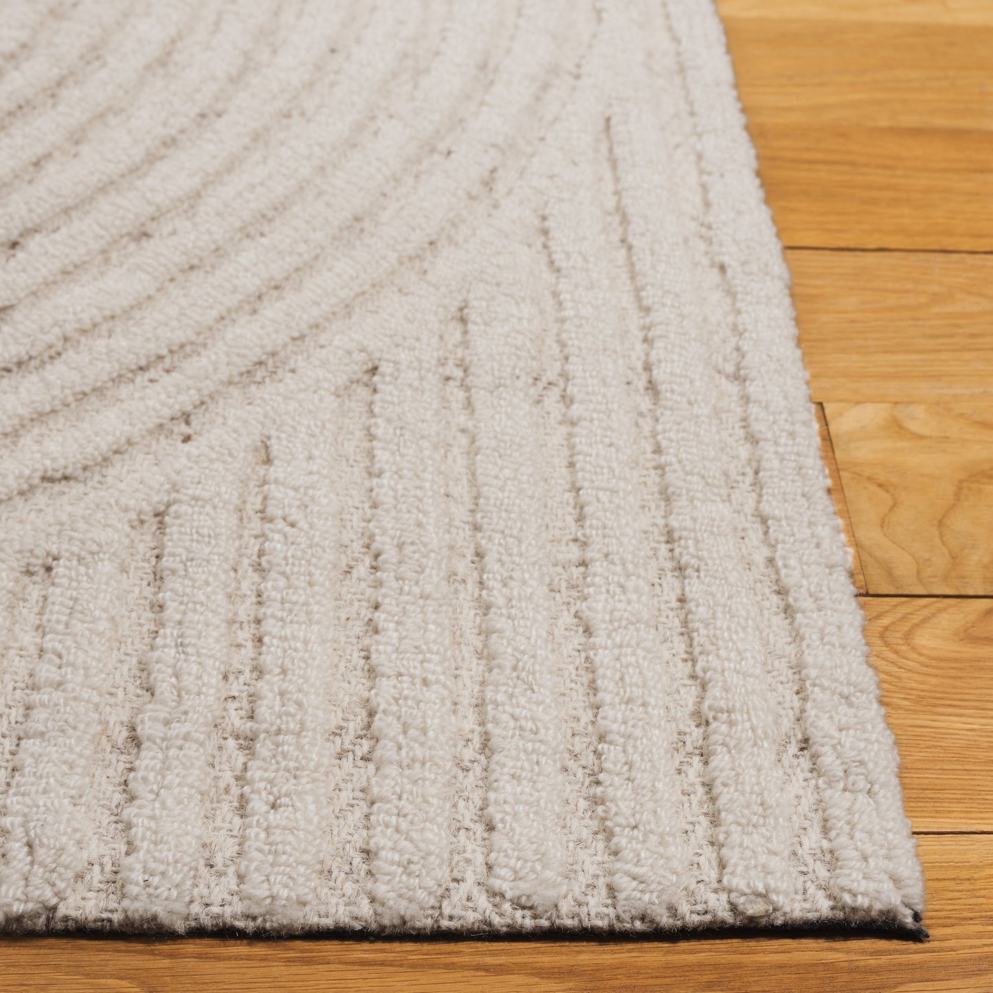 SAFAVIEH Handmade Southampton Asha Abstract Wool Rug